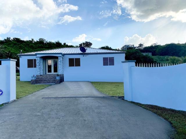 Keepsake Oasis Modern Cozy House with AC WiFi