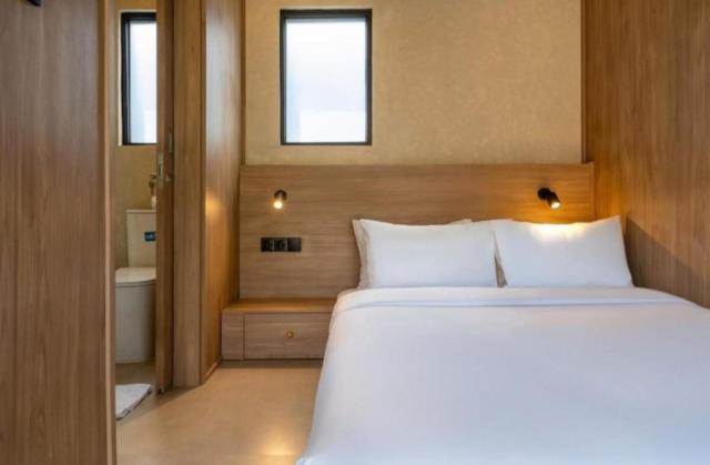 NOMAD Chic Private Pool Loft in Canggu, all inclusive stay