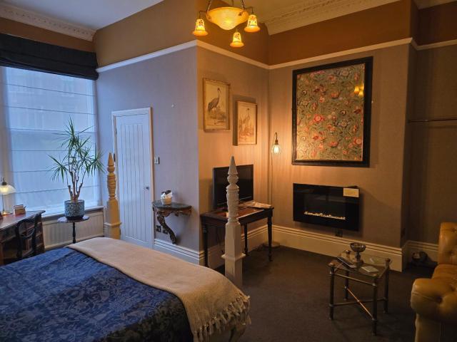 Ashburton House - B&B