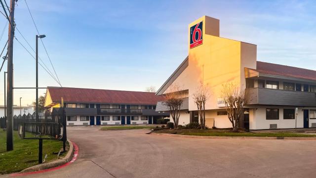 Studio 6 Suites Dallas TX - Loop 12 West