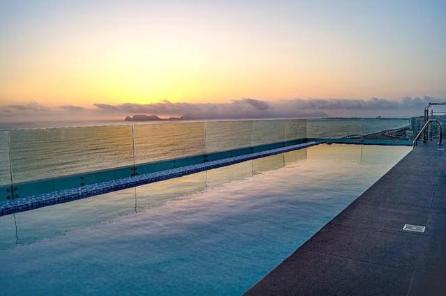 Perfect Balance Rest and Work Study Oceanfront
