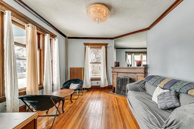 2 Mi to Dtwn Schenectady! Spacious Retreat