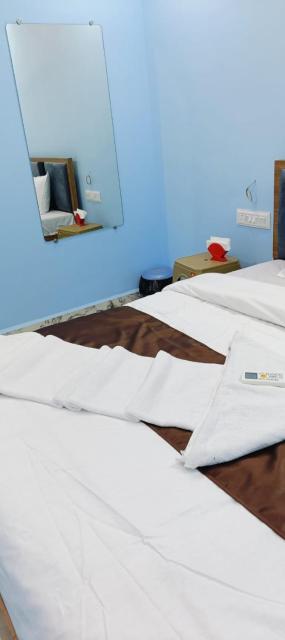 Hotel Ashyana Rooms and Dormitory