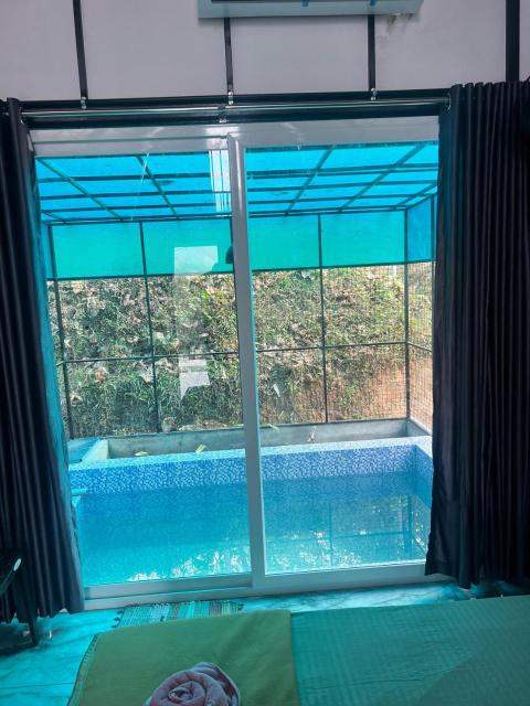 Zerahs Private Indoor Pool Villa - 2, Athirappilly Extra upstair Bed space