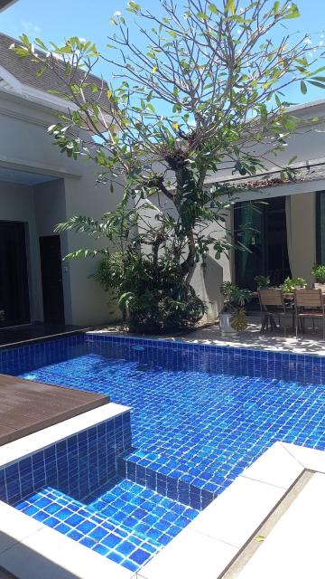 4-Bedroom cozy pool villa in the heart of Bang Tao