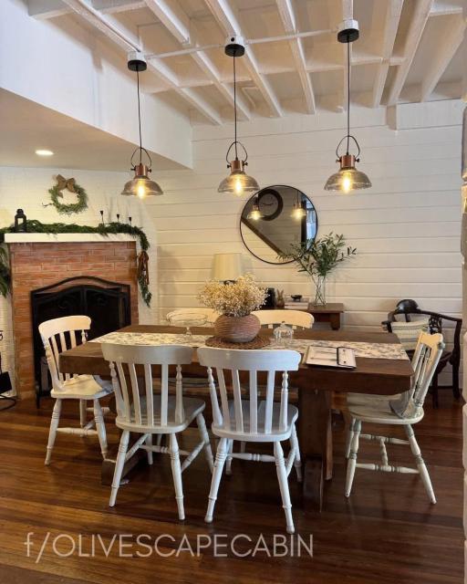 Olivescape- Charming & Cozy Wooden Cabin