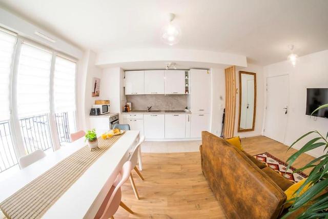 Paris & DisneyLand - 2min From Train Station - Private Indoor Parking