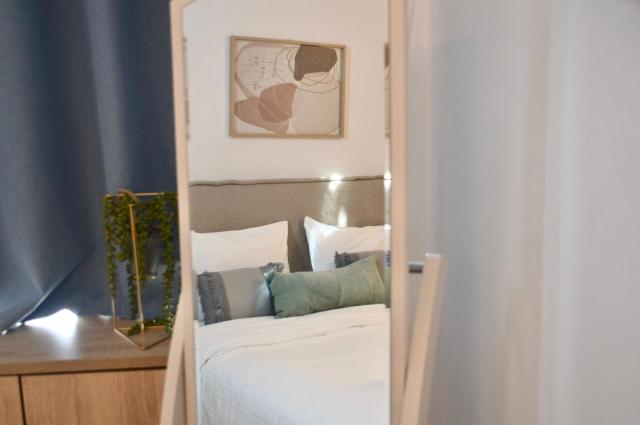 Athens Syntagma Ermou Studio