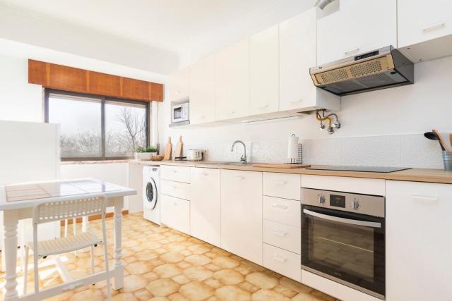 Oeiras 2 bedroom - Great for Holidays and Work