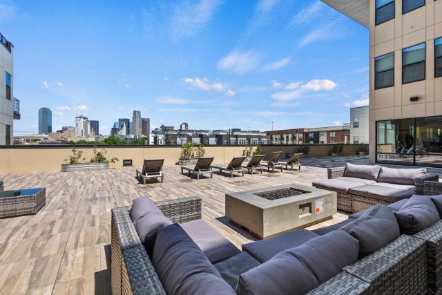 Cozy Downtown Stay Free WiFi and Parking NEW