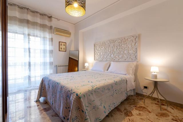GuestHost - Lovely Flat near Palazzo dei Normanni