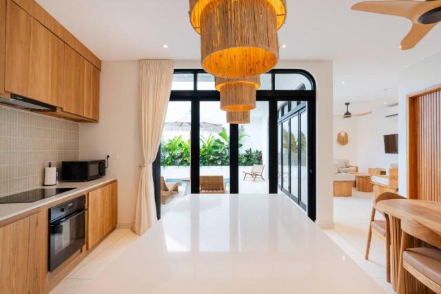 Amici - 2BR Mediterranean Pool Villa - Pererenan