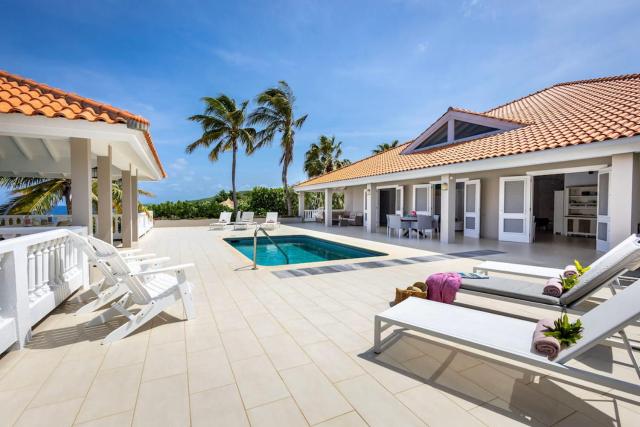 Villa Ocho 8 - Coral Estate