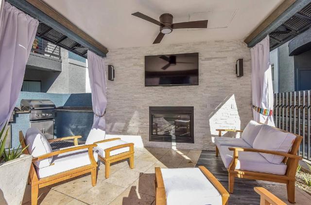 Ascent 1070 Scottsdale 2BR l 2BA l Free Parking l Pool l Gym