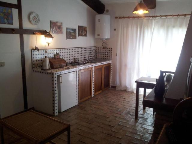 Apartment Unabhaengige Wohnung in Amelia mit Garten- Grill by Interhome