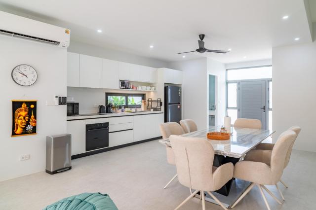 New 3 bed Pool Villa in Bophut! (KBR59)