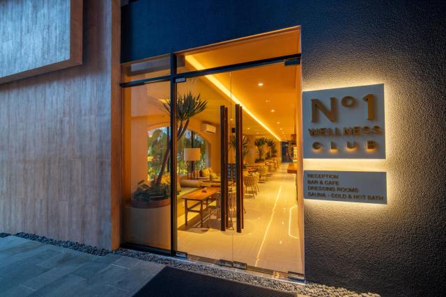 TS SUITES Seminyak Bali
