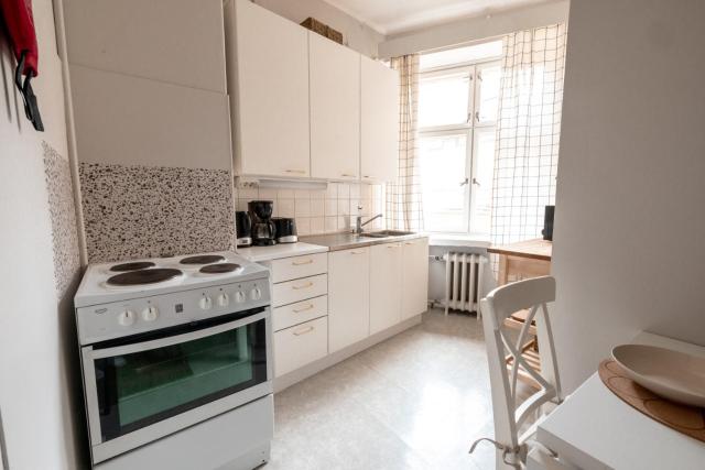 2ndhomes Bright Spacious 5 BR Apartment in the Center