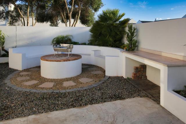 4 On Blue, Langebaan, 6-Sleeper