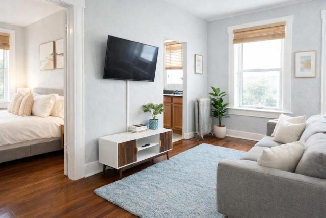 Beautiful 1 Bdrm • Historical • Downtown