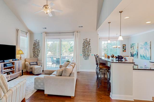 STJ14 Beach Cove Charmer