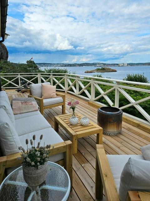 Family Cabin With Sea Views Near Stavern