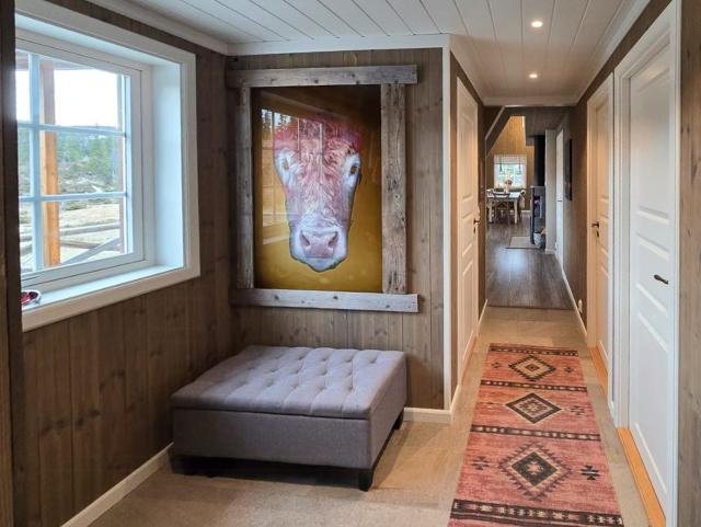Mountain Cabin With Ski Access In Høgevarde
