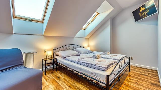 Apartament z sauną Centrum - Wyszyńskiego 9 by Royal Aparts