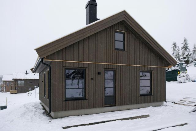 Modern Cabin With Ski-Inski-Out At Hafjell