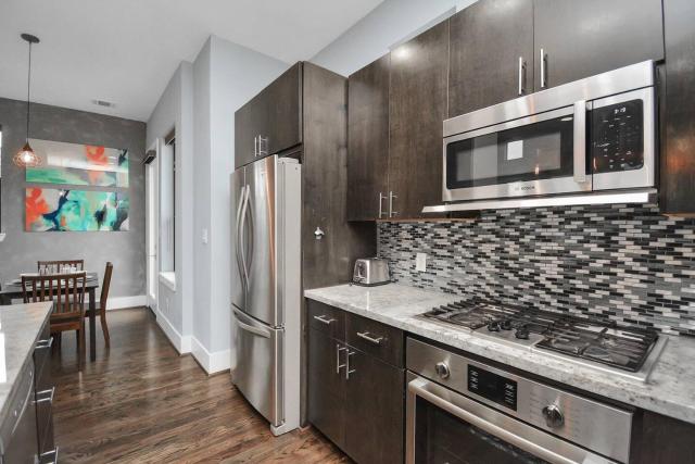 Skyline Views - Sleeps 10 Home Near Downtown