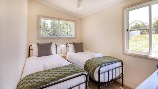 Red Hill Cabin#2 - 2-bedroom
