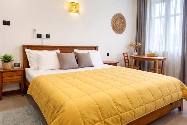 Crystal Pearl Villa, Weligama - 3min to beach