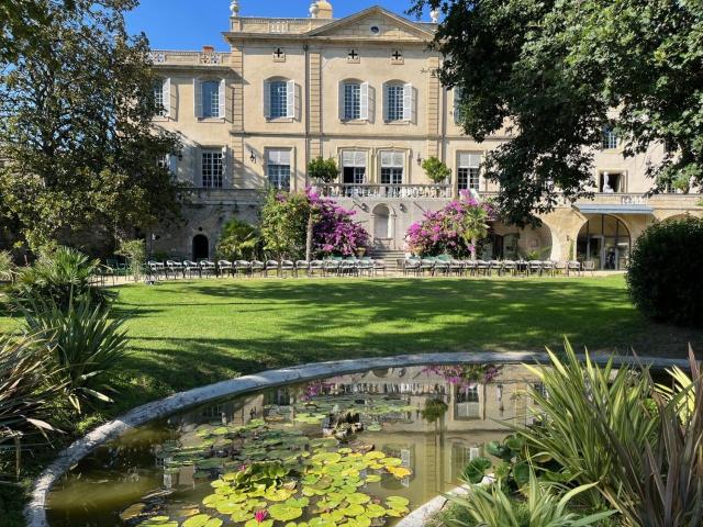 Château de Collias - Maison de Vacances