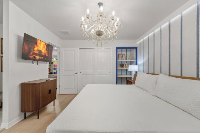 Home Themed 08 BedroomsPool At Windsor Cay