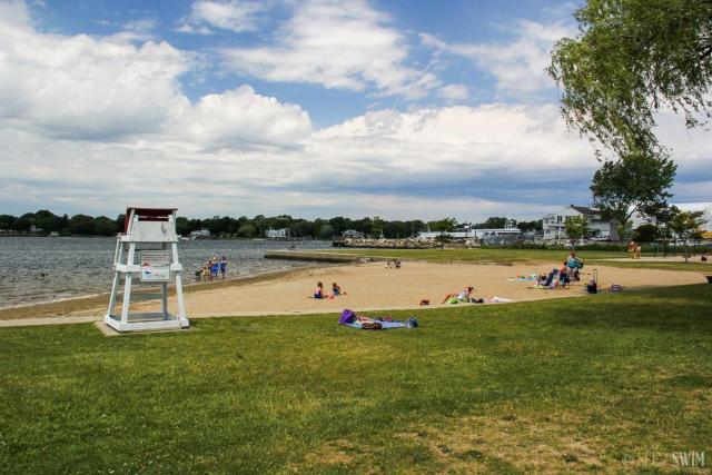 Seaside Stay in Historic Warren