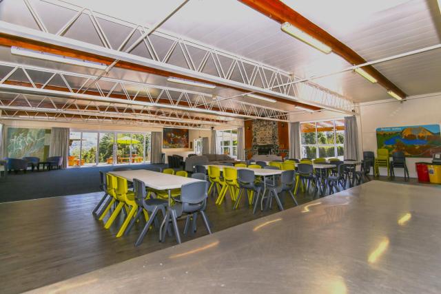 Rotoiti Lodge