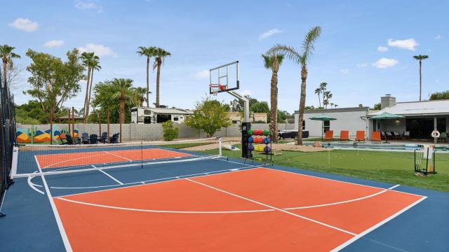 Fairway Oasis by AvantStay