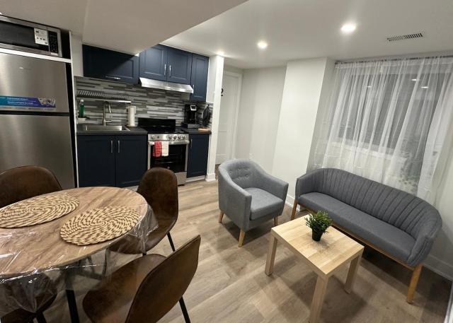 Cozy 2 Bedroom Basement Suite