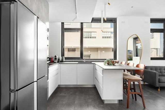 Modern Duplex 4BR by the beach by HolyGuest
