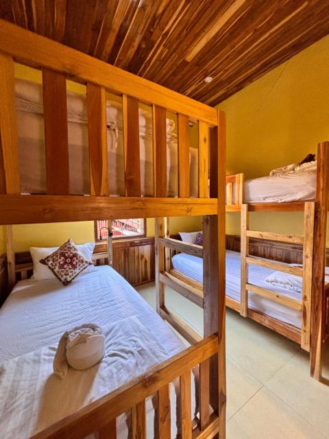 Nongkhiew Heaven Backpackers Hostel & Tours