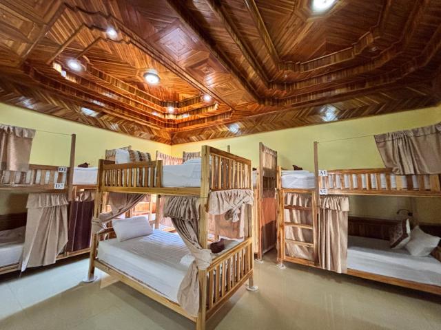 Nongkhiew Heaven Backpackers Hostel & Tours