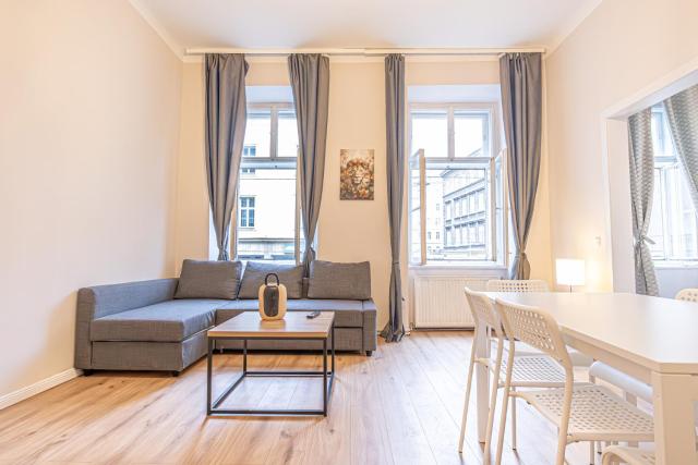 Spacious 2BR Apartment with Living Room in Central Vienna
