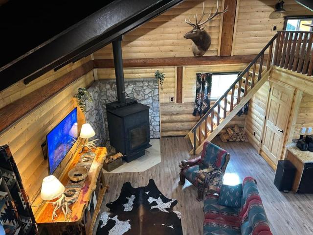 The Yellowstone cabin - part of Bear Creek Cabins