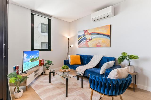 Adelaide City Lights Aptartment, 2BR, Parking and Cinema