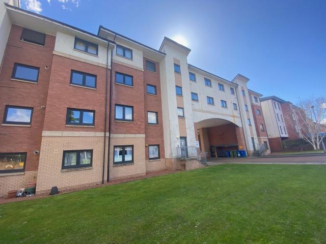 Modern central 2 bedroom flat in Finnieston, Glasgow with private parking