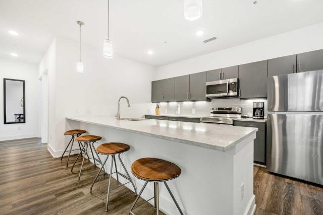 FIFA 2026 Stay - Stylish 2B2B Apartment in Downtown ATL - 2 mi from Mercedes Benz Stadium - 7