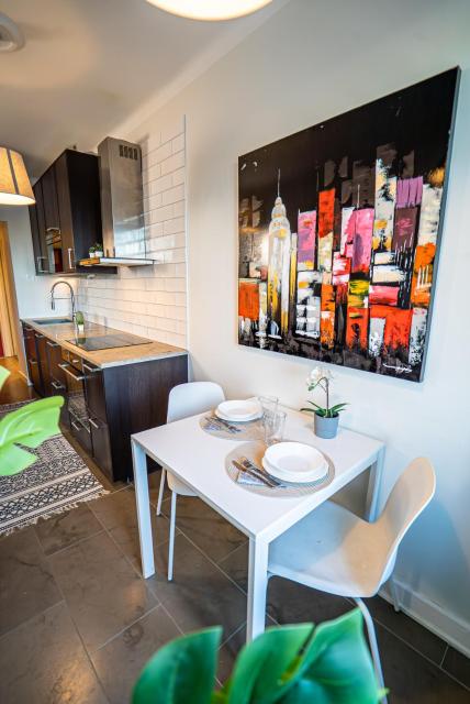 Spacious Home with Balcony Near Ullevi