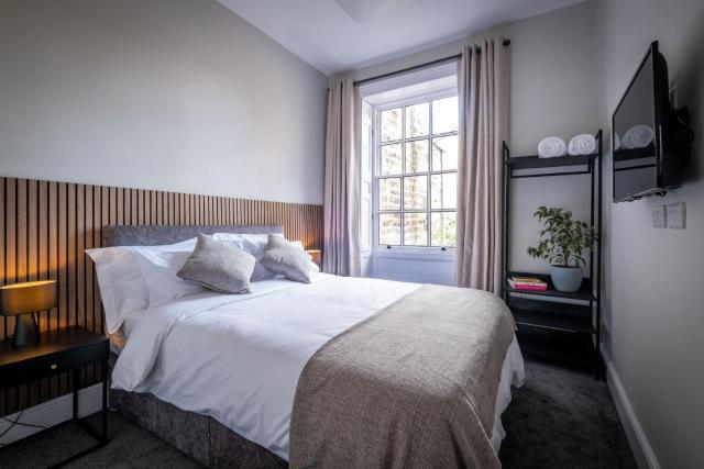 Dalton Sq Apartments