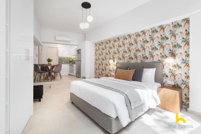 Eclectic Basement Studio with Ceiling Window near Acropolis!