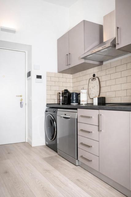 Navigli Nest Renovated Studio with Balcony on the Naviglio